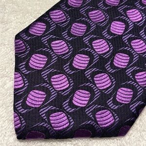Brand New Stylish Tie By METROPOLITAN VIEW